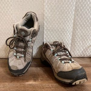 COLUMBIA PIMA BEIGE HIKING TRAIL SNEAKER WOMEN'S SZ 10